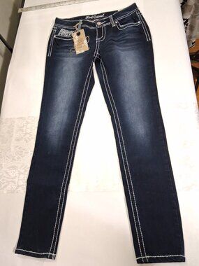 Red Camel Ava Skinny Embroidered Detail Dark Wash Denim Jeans Size 9, NWT